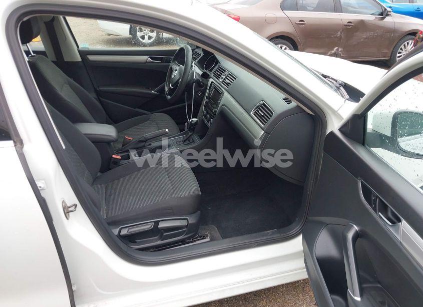 Photo 5 of 2016 Volkswagen Passat 1.8T S (VIN 1VWAS7A31GC064828)