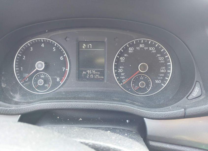 Photo 7 of 2014 Volkswagen Passat 1.8T S (VIN 1VWAS7A32EC108865)