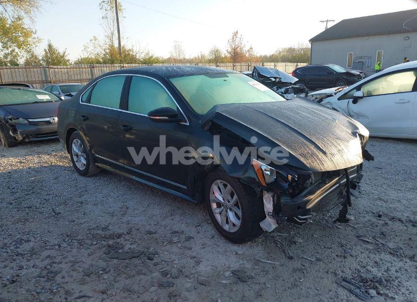 2016 Volkswagen Passat 1.8T R-LINE/1.8T S (VIN 1VWAS7A32GC012155) main photo