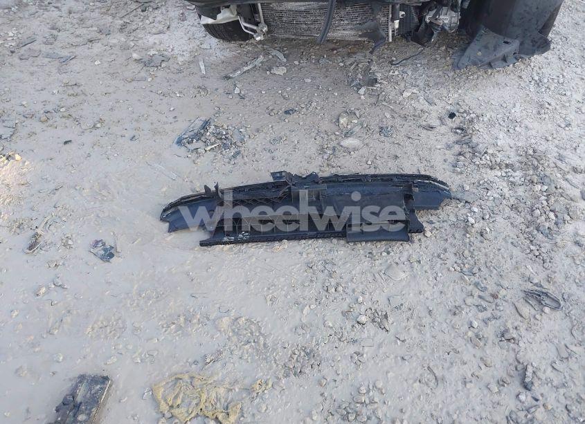 Photo 12 of 2016 Volkswagen Passat 1.8T R-LINE/1.8T S (VIN 1VWAS7A32GC012155)