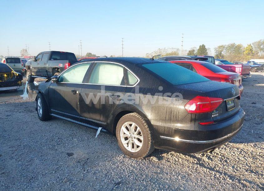 Photo 3 of 2016 Volkswagen Passat 1.8T R-LINE/1.8T S (VIN 1VWAS7A32GC012155)