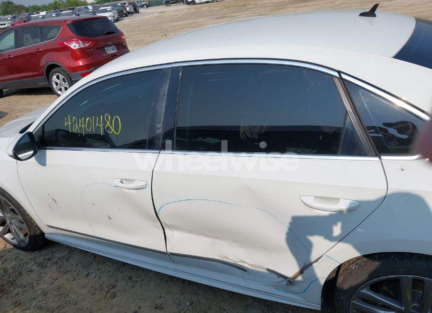 Photo 14 of 2016 Volkswagen Passat 1.8T R-LINE (VIN 1VWAS7A32GC056334)