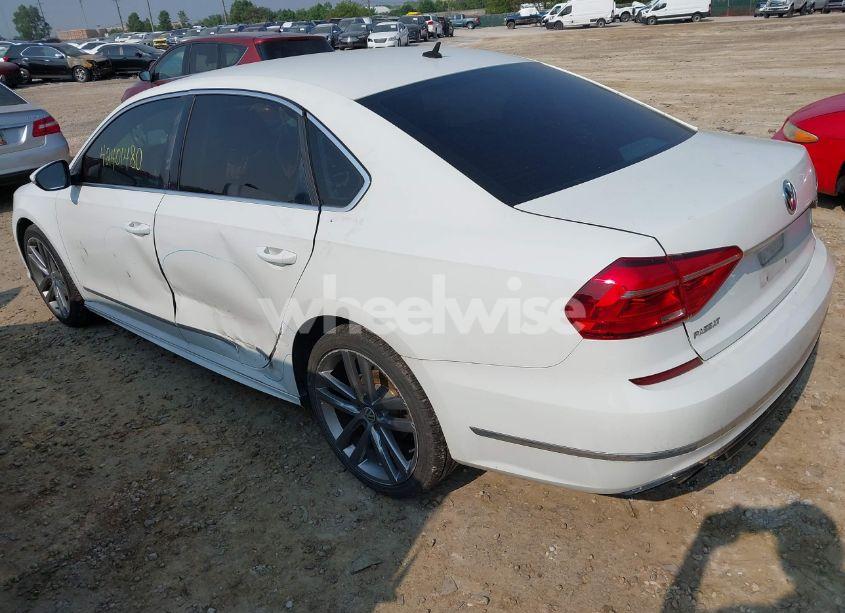 Photo 3 of 2016 Volkswagen Passat 1.8T R-LINE (VIN 1VWAS7A32GC056334)