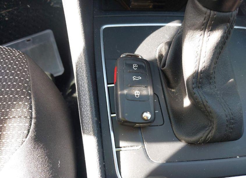 Photo 11 of 2016 Volkswagen Passat 1.8T S (VIN 1VWAS7A33GC034830)