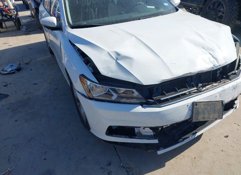 Photo 6 of 2016 Volkswagen Passat 1.8T S (VIN 1VWAS7A33GC034830)