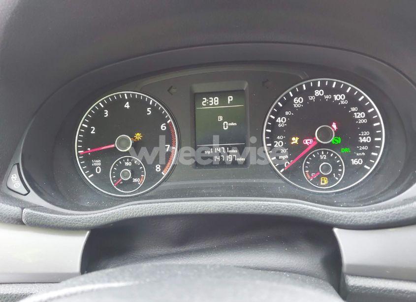 Photo 7 of 2015 Volkswagen Passat 1.8T S (VIN 1VWAS7A34FC016495)