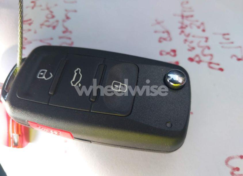 Photo 11 of 2015 Volkswagen Passat 1.8T LIMITED EDITION (VIN 1VWAS7A34FC090502)