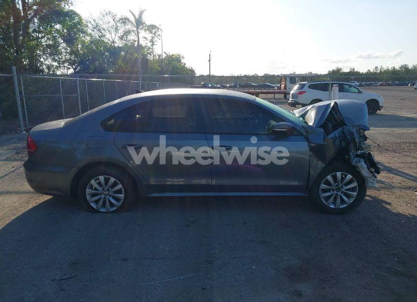 Photo 13 of 2015 Volkswagen Passat 1.8T WOLFSBURG EDITION (VIN 1VWAS7A35FC007059)