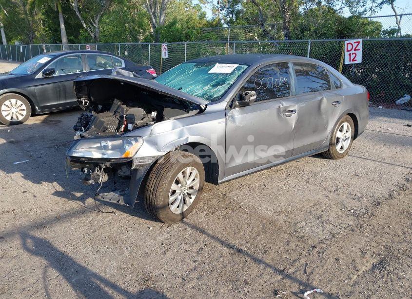 Photo 2 of 2015 Volkswagen Passat 1.8T WOLFSBURG EDITION (VIN 1VWAS7A35FC007059)