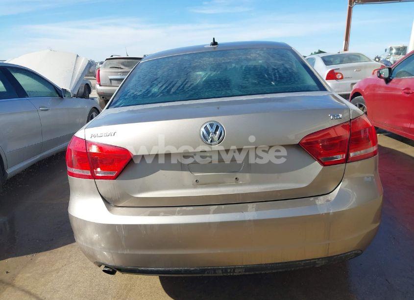 Photo 16 of 2015 Volkswagen Passat 1.8T WOLFSBURG EDITION (VIN 1VWAS7A35FC027134)