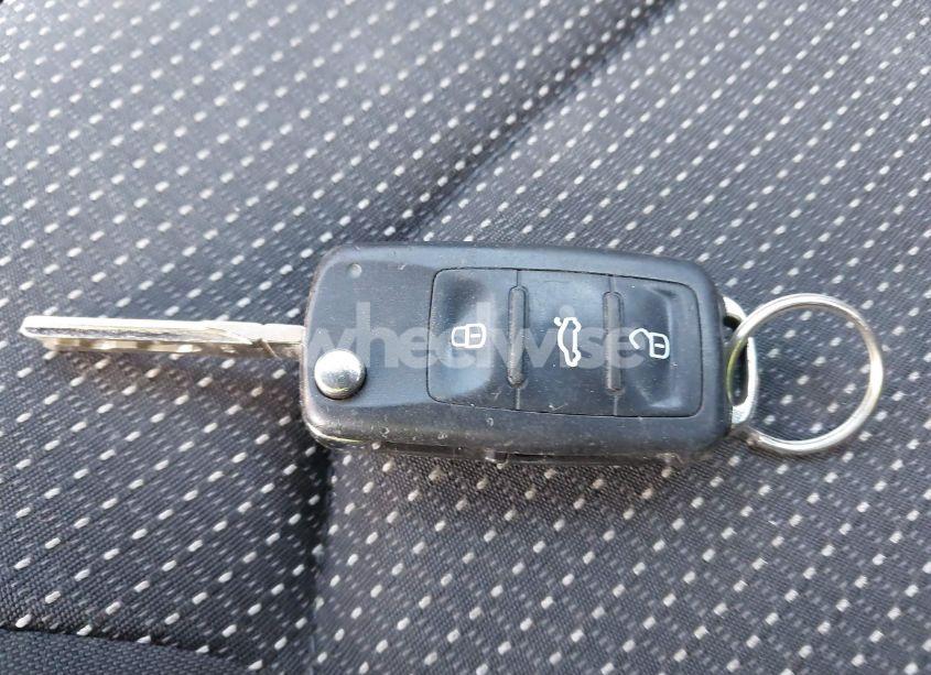 Photo 11 of 2016 Volkswagen Passat 1.8T S (VIN 1VWAS7A35GC015437)