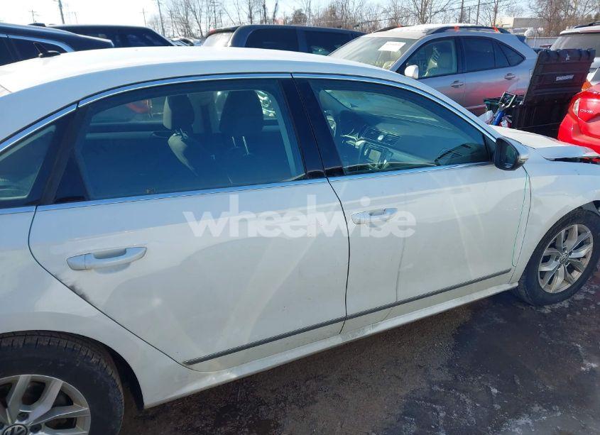 Photo 13 of 2016 Volkswagen Passat 1.8T S (VIN 1VWAS7A35GC015437)