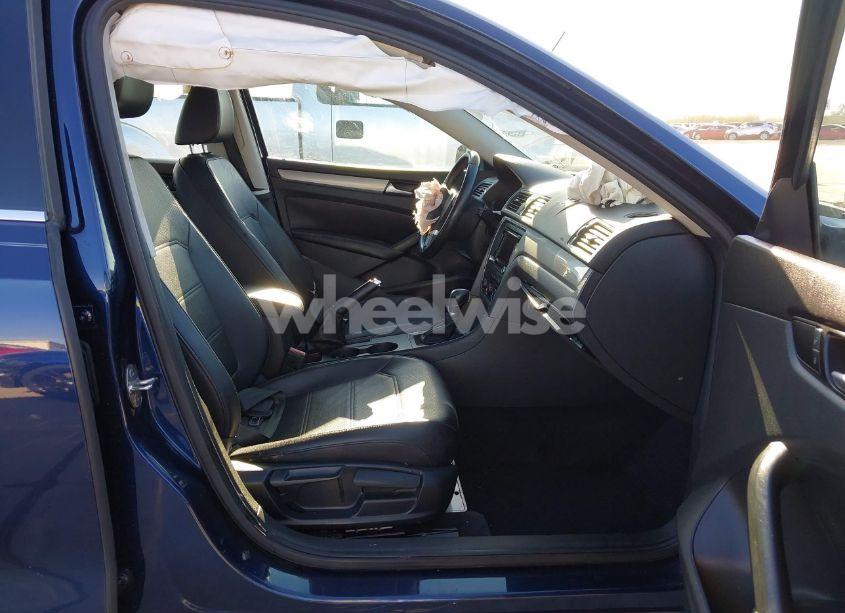 Photo 5 of 2015 Volkswagen Passat 1.8T LIMITED EDITION (VIN 1VWAS7A36FC101631)