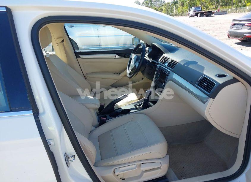 Photo 5 of 2015 Volkswagen Passat 1.8T LIMITED EDITION (VIN 1VWAS7A36FC106926)