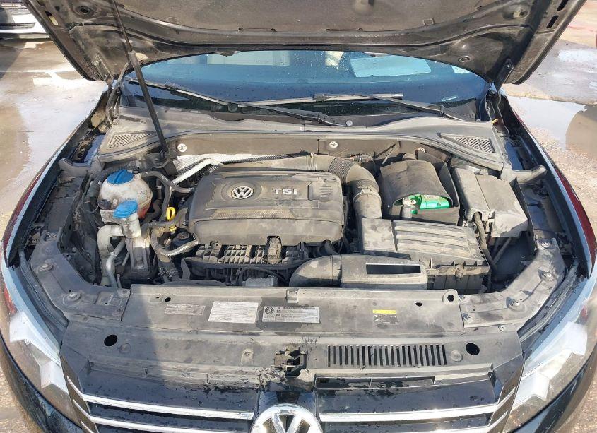 Photo 10 of 2015 Volkswagen Passat 1.8T LIMITED EDITION (VIN 1VWAS7A36FC111768)