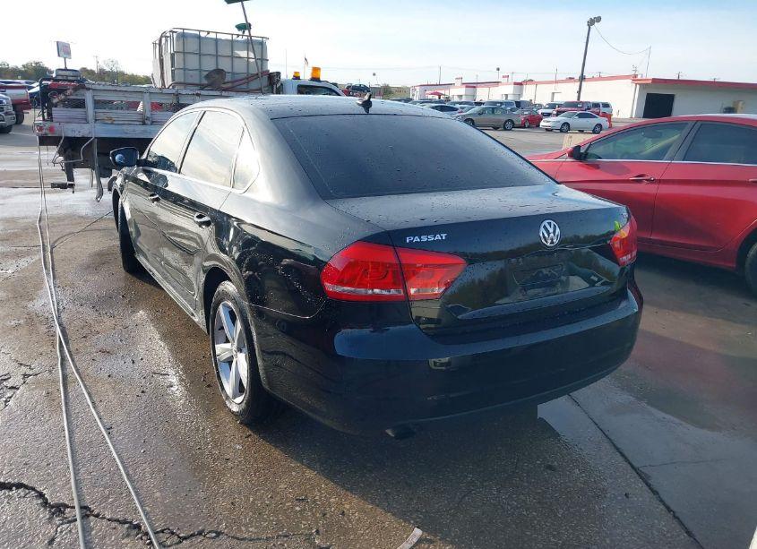 Photo 3 of 2015 Volkswagen Passat 1.8T LIMITED EDITION (VIN 1VWAS7A36FC111768)