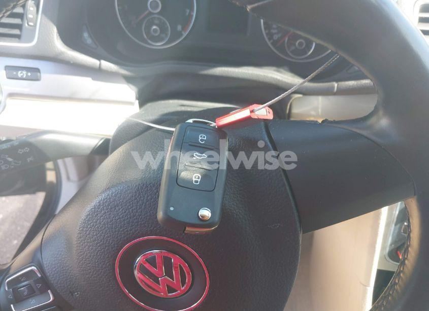 Photo 11 of 2015 Volkswagen Passat 1.8T LIMITED EDITION (VIN 1VWAS7A36FC112175)