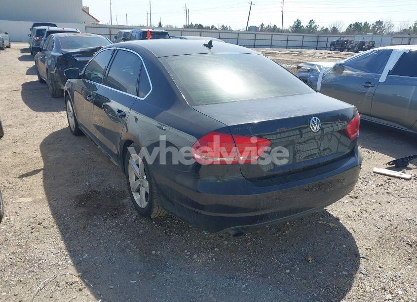 Photo 3 of 2015 Volkswagen Passat 1.8T LIMITED EDITION (VIN 1VWAS7A36FC112175)