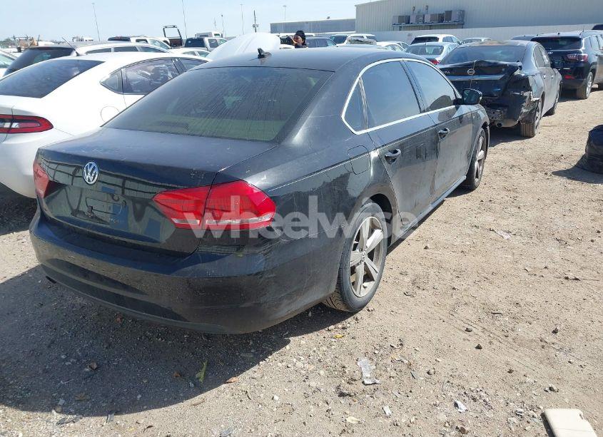 Photo 4 of 2015 Volkswagen Passat 1.8T LIMITED EDITION (VIN 1VWAS7A36FC112175)