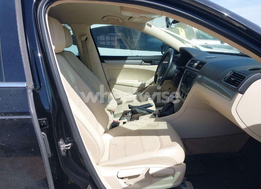 Photo 5 of 2015 Volkswagen Passat 1.8T LIMITED EDITION (VIN 1VWAS7A36FC112175)