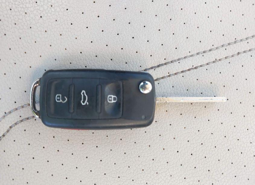 Photo 11 of 2015 Volkswagen Passat 1.8T LIMITED EDITION (VIN 1VWAS7A36FC122866)