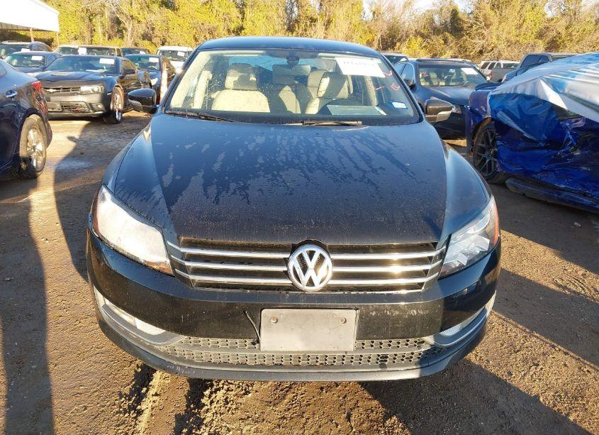 Photo 12 of 2015 Volkswagen Passat 1.8T LIMITED EDITION (VIN 1VWAS7A36FC122866)