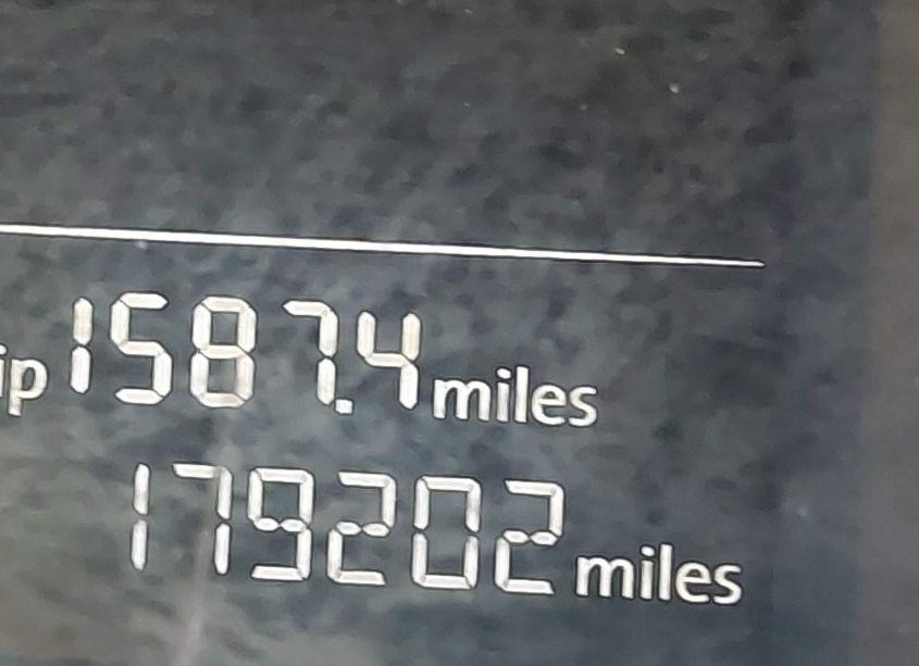 Photo 15 of 2015 Volkswagen Passat 1.8T LIMITED EDITION (VIN 1VWAS7A36FC122866)