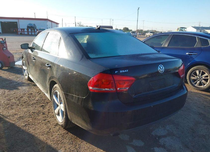 Photo 3 of 2015 Volkswagen Passat 1.8T LIMITED EDITION (VIN 1VWAS7A36FC122866)