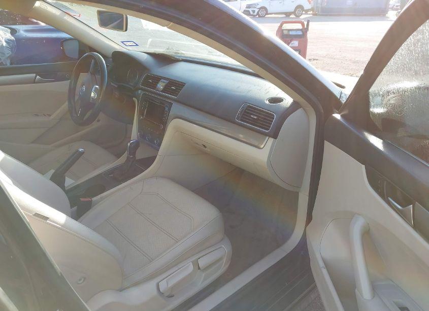 Photo 5 of 2015 Volkswagen Passat 1.8T LIMITED EDITION (VIN 1VWAS7A36FC122866)