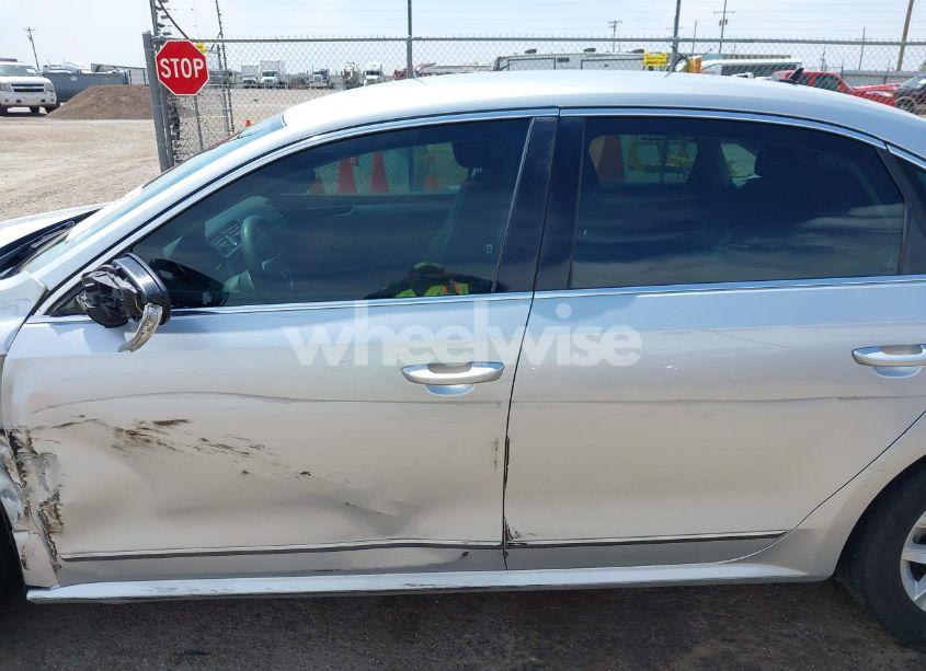 Photo 14 of 2016 Volkswagen Passat 1.8T S (VIN 1VWAS7A36GC051315)