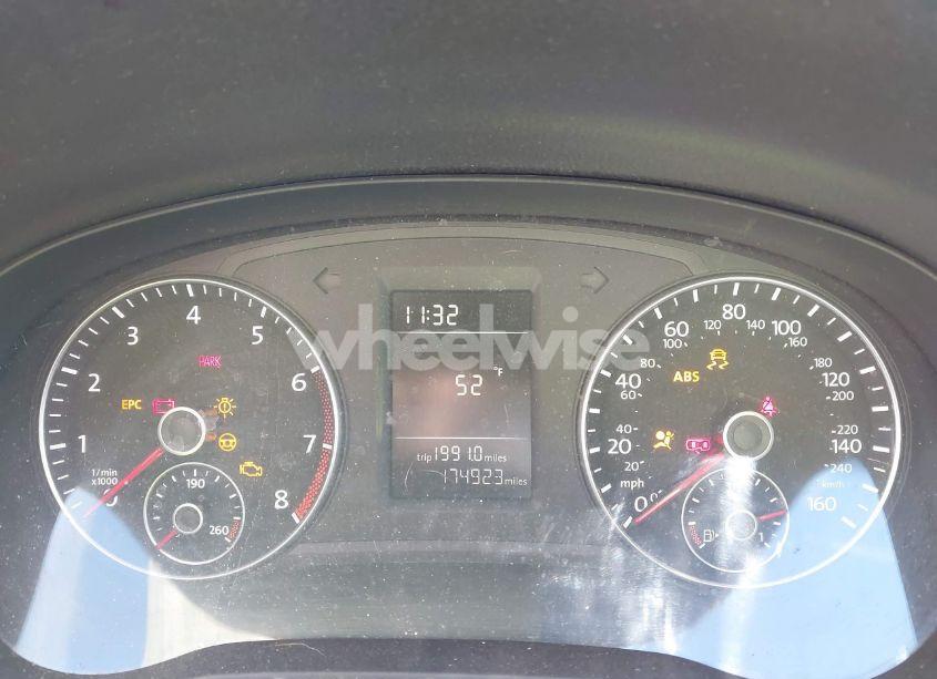 Photo 7 of 2015 Volkswagen Passat 1.8T S (VIN 1VWAS7A37FC083964)