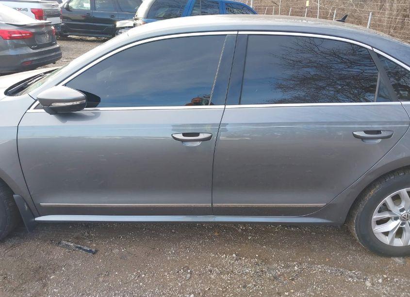 Photo 14 of 2016 Volkswagen Passat 1.8T S (VIN 1VWAS7A37GC026679)
