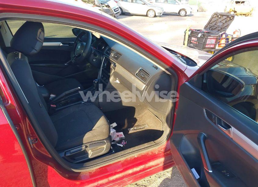 Photo 5 of 2016 Volkswagen Passat 1.8T S (VIN 1VWAS7A37GC038055)