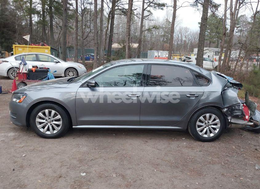 Photo 14 of 2015 Volkswagen Passat 1.8T WOLFSBURG EDITION (VIN 1VWAS7A38FC043652)