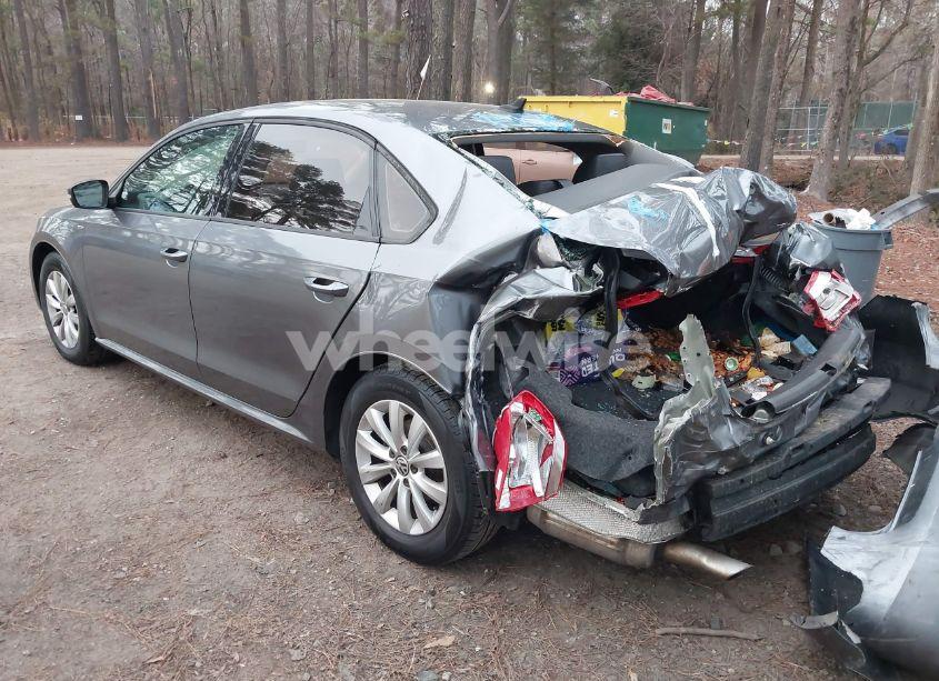 Photo 3 of 2015 Volkswagen Passat 1.8T WOLFSBURG EDITION (VIN 1VWAS7A38FC043652)