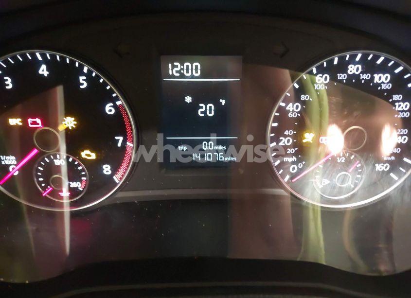 Photo 15 of 2015 Volkswagen Passat 1.8T S (VIN 1VWAS7A38FC070298)