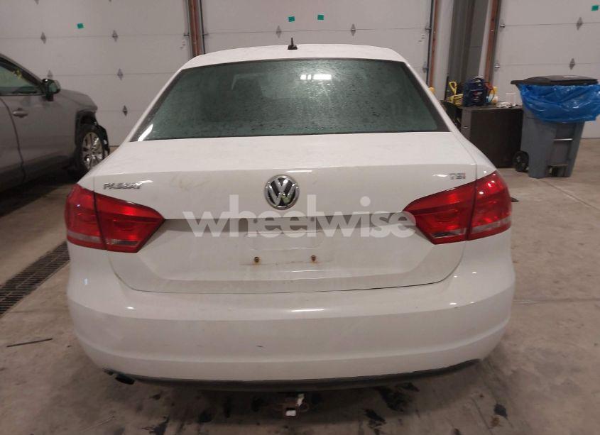 Photo 16 of 2015 Volkswagen Passat 1.8T S (VIN 1VWAS7A38FC070298)