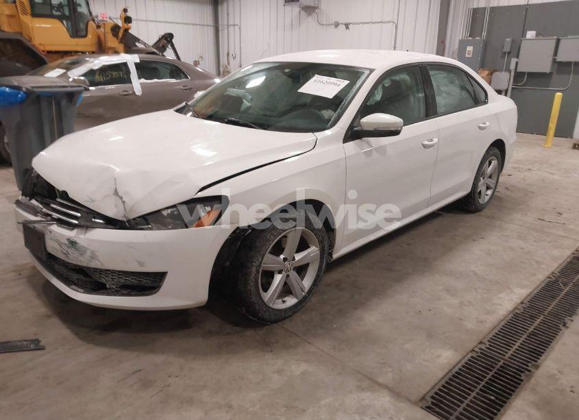 Photo 2 of 2015 Volkswagen Passat 1.8T S (VIN 1VWAS7A38FC070298)