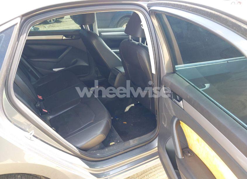 Photo 8 of 2015 Volkswagen Passat 1.8T LIMITED EDITION (VIN 1VWAS7A38FC082760)