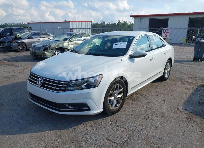 Photo 2 of 2016 Volkswagen Passat 1.8T S (VIN 1VWAS7A38GC050571)