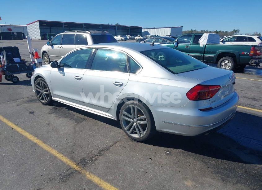 Photo 3 of 2016 Volkswagen Passat 1.8T R-LINE (VIN 1VWAS7A38GC064082)