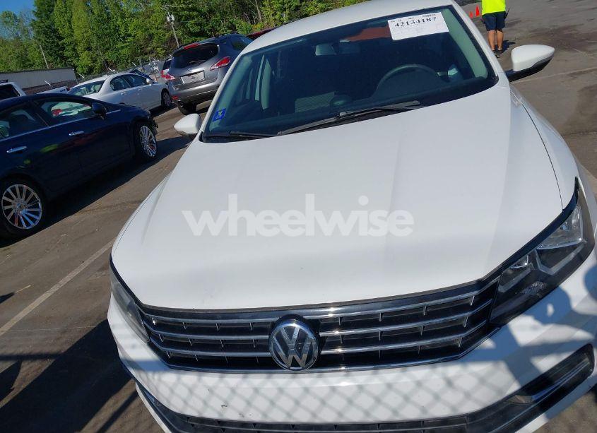 Photo 12 of 2016 Volkswagen Passat 1.8T S (VIN 1VWAS7A38GC067726)