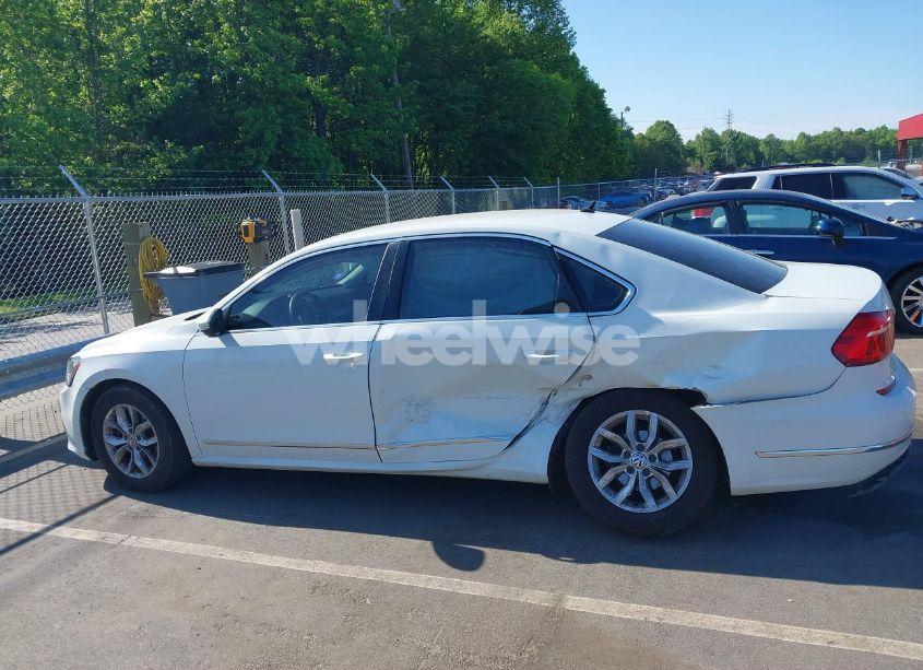 Photo 14 of 2016 Volkswagen Passat 1.8T S (VIN 1VWAS7A38GC067726)