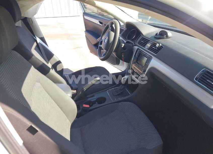 Photo 5 of 2016 Volkswagen Passat 1.8T S (VIN 1VWAS7A38GC067726)