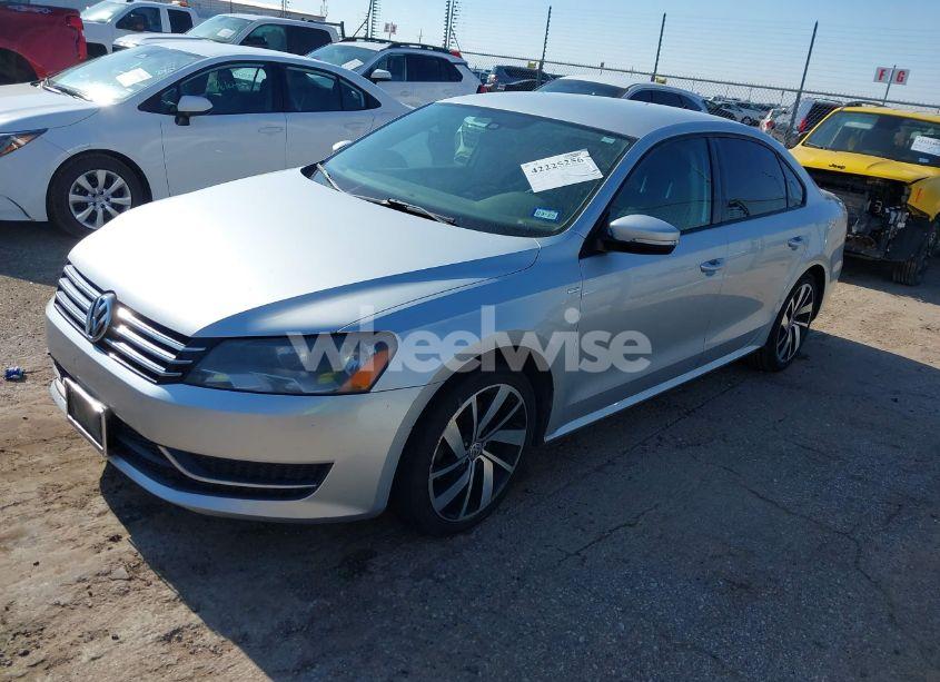 Photo 2 of 2014 Volkswagen Passat 1.8T WOLFSBURG EDITION (VIN 1VWAS7A39EC068493)
