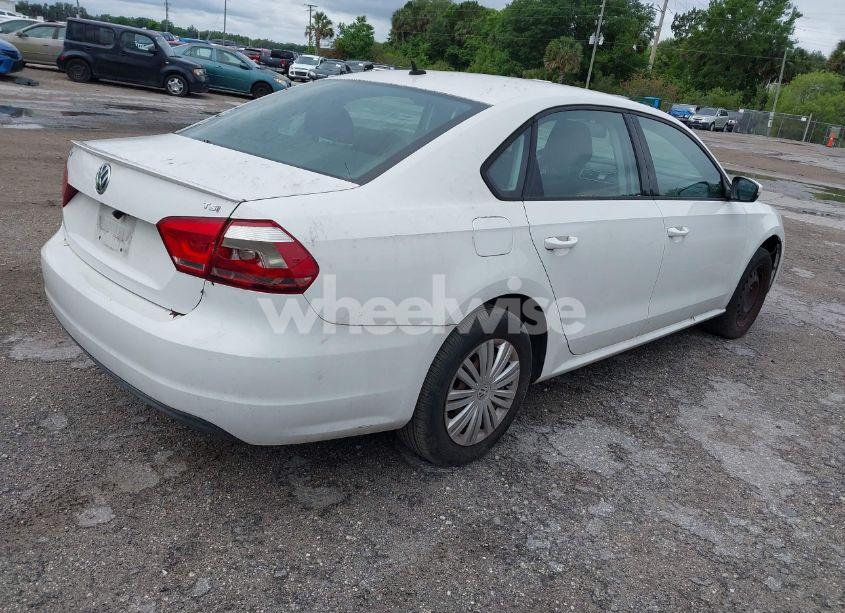 Photo 4 of 2014 Volkswagen Passat 1.8T S (VIN 1VWAS7A39EC096570)