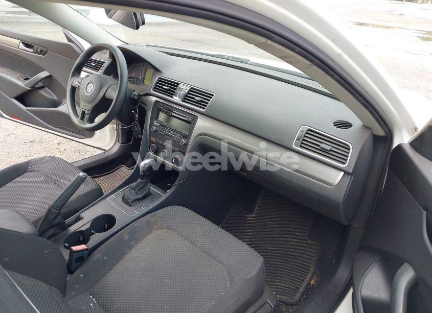 Photo 5 of 2014 Volkswagen Passat 1.8T S (VIN 1VWAS7A39EC096570)