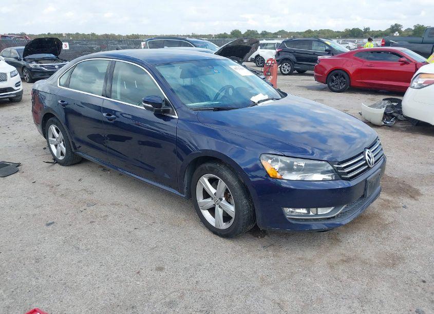 2015 Volkswagen Passat 1.8T LIMITED EDITION (VIN 1VWAS7A39FC078278) main photo