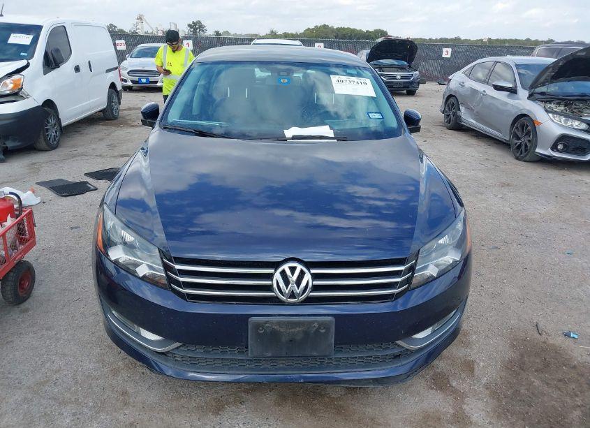 Photo 11 of 2015 Volkswagen Passat 1.8T LIMITED EDITION (VIN 1VWAS7A39FC078278)