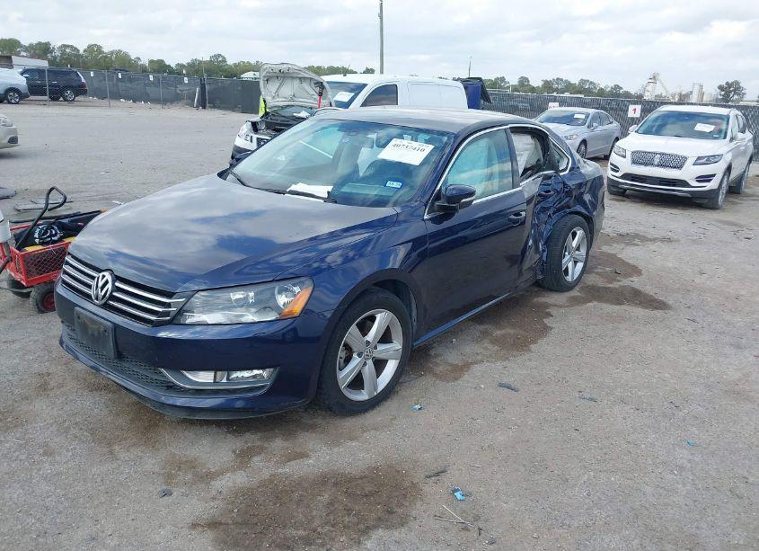 Photo 2 of 2015 Volkswagen Passat 1.8T LIMITED EDITION (VIN 1VWAS7A39FC078278)